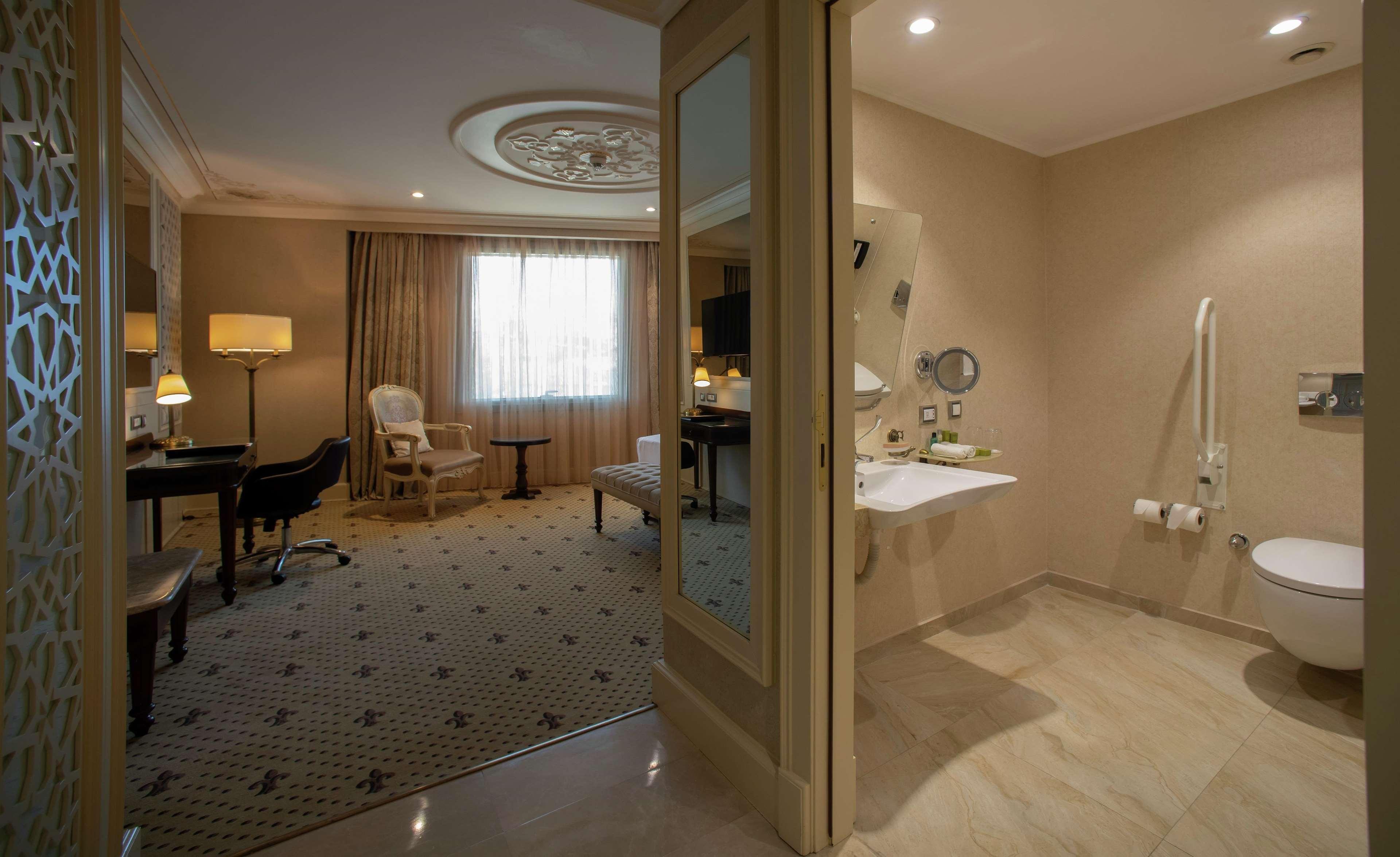 Hotel Doubletree By Hilton Gaziantep Extérieur photo